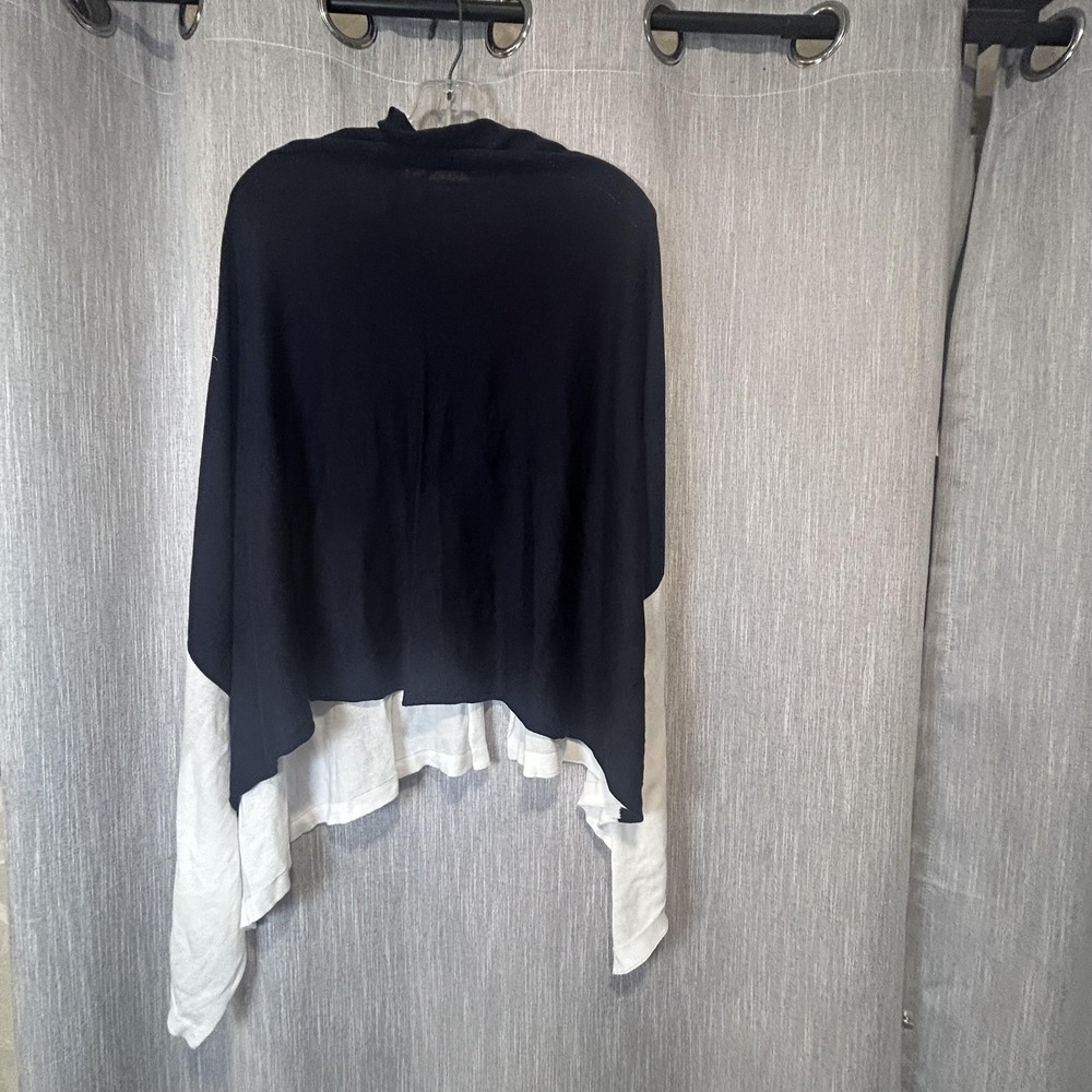 Top It Off Cape Sweater Womens One Size Black White Colorblock Poncho Knit